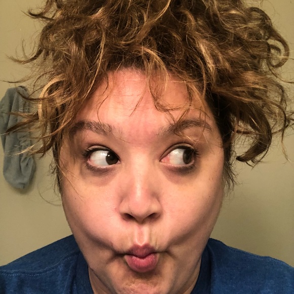 Meet your Posher, Elizabeth - Picture 6 of 8